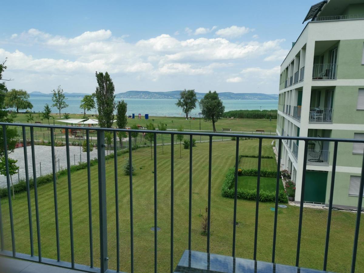 Vizpart Honved Apartman Balatonlelle Exterior photo